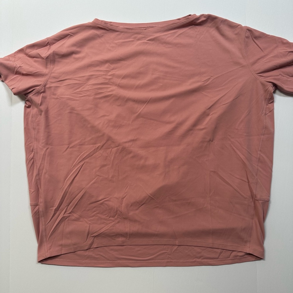 lululemon athletica Dusty Rose Short Sleeve Tee